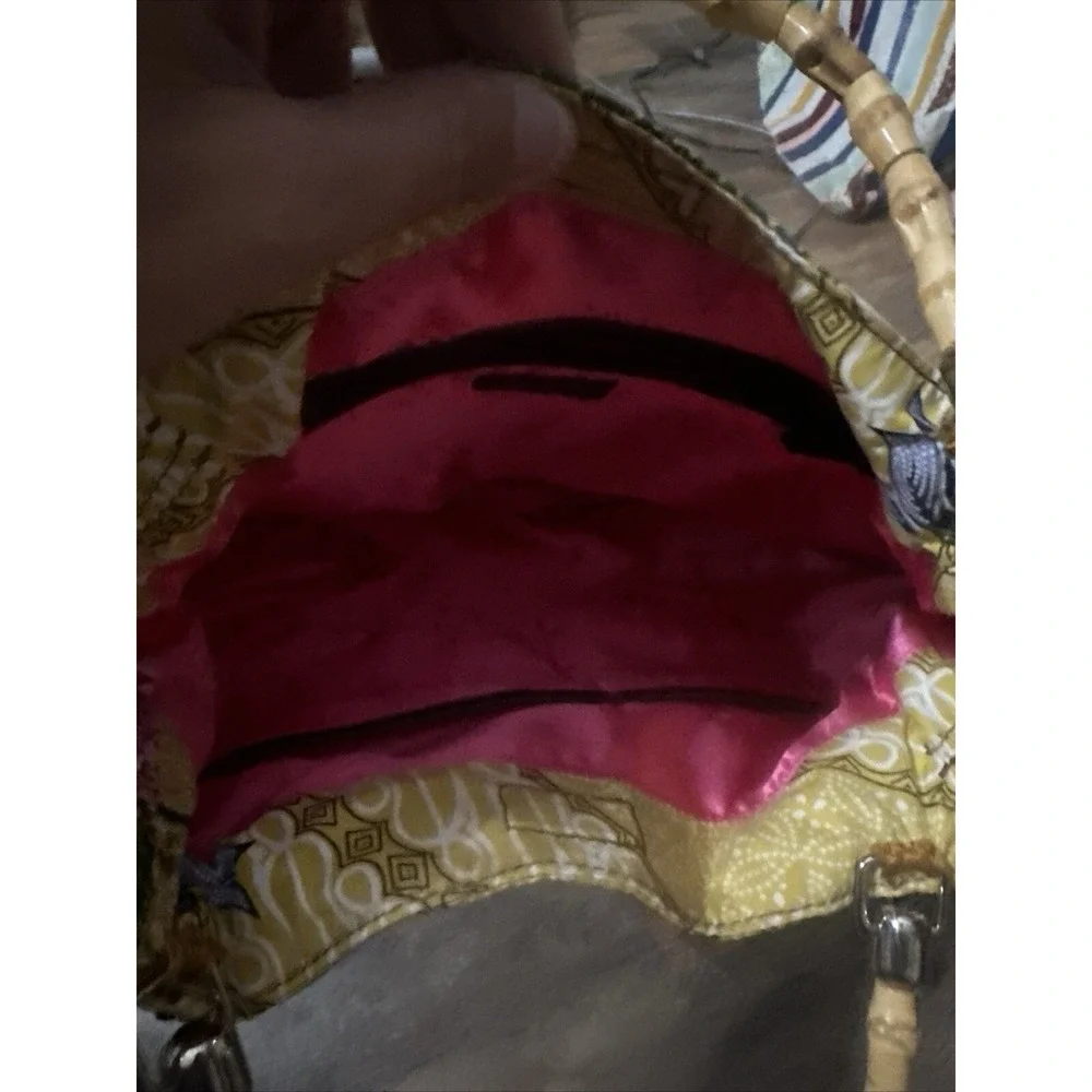 Nine West Medium Yellow Beaded Handbag Hot‎ Pink Lined Black Wood Bead Handle